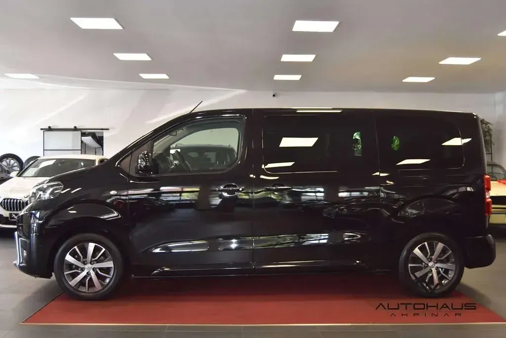 Gebraucht Toyota Proace Comfort 177 PS (130 kW) 2016 Schwarz Van / Kleinbus