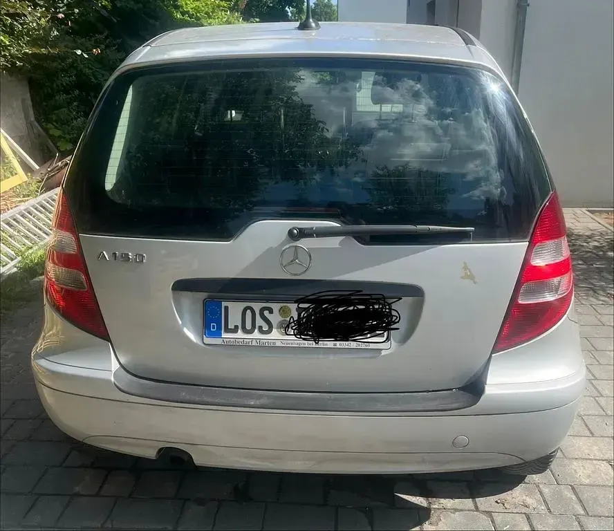 Gebraucht Mercedes A150 Classic 95 PS (69 kW) 2006 Silber Van / Kleinbus