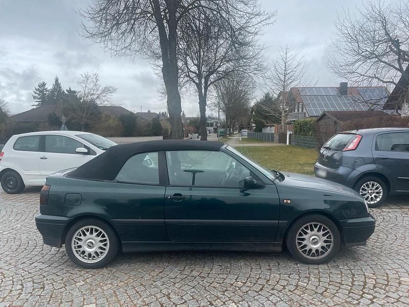 Gebraucht VW Golf Cabriolet 74 PS (54 kW) 1994 Grün Cabrio
