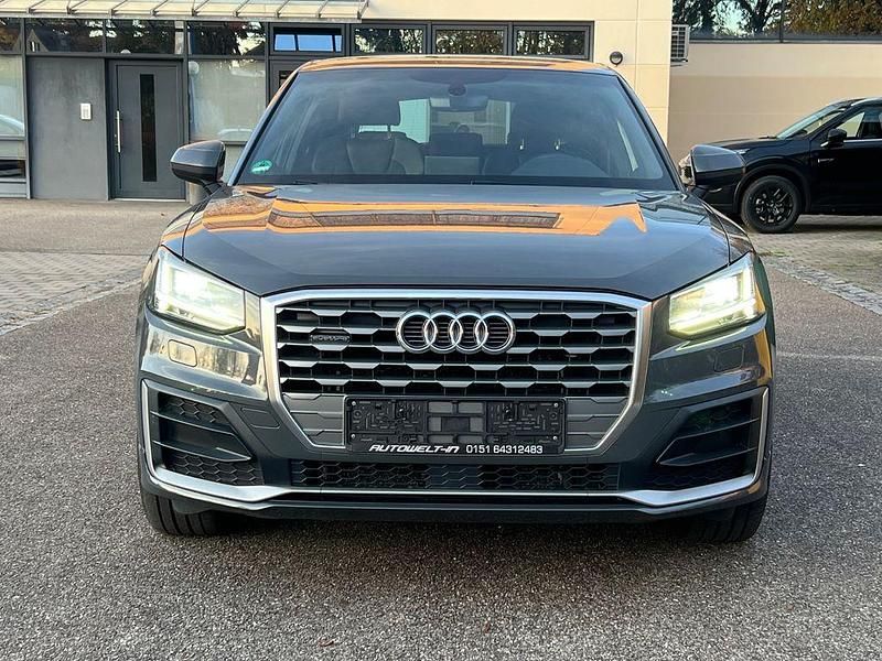 Gebraucht Audi Q2 Sport 190 PS (139 kW) 2017 Grau SUV