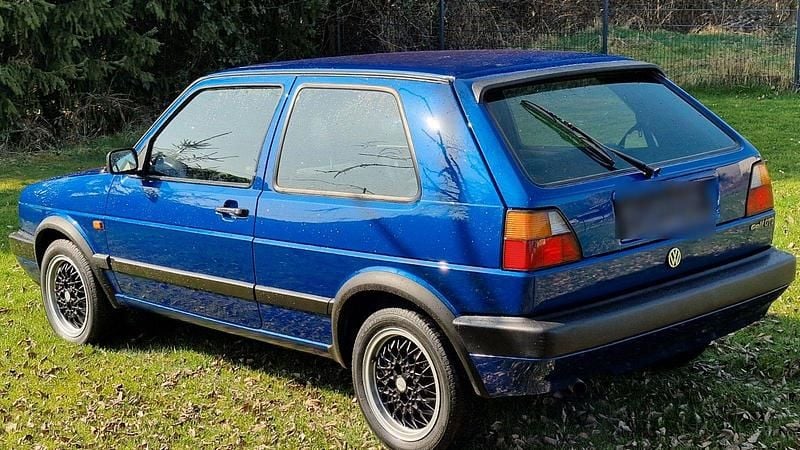 Gebraucht VW Golf II 69 PS (50 kW) 1990 Blau Kleinwagen