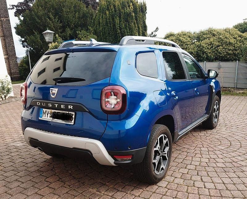 Gebraucht Dacia Duster Celebration 150 PS (110 kW) 2020 Blau SUV