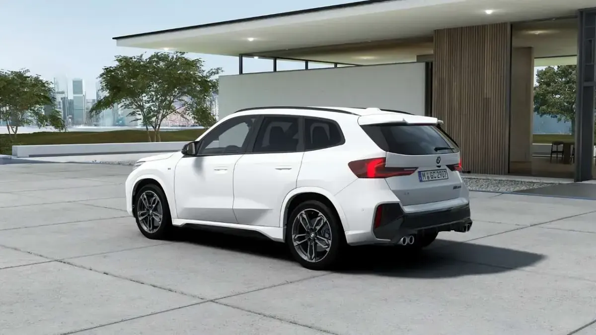 Neu BMW X1 Performance 300 PS (220 kW) 2026 Alpinweiß uni SUV