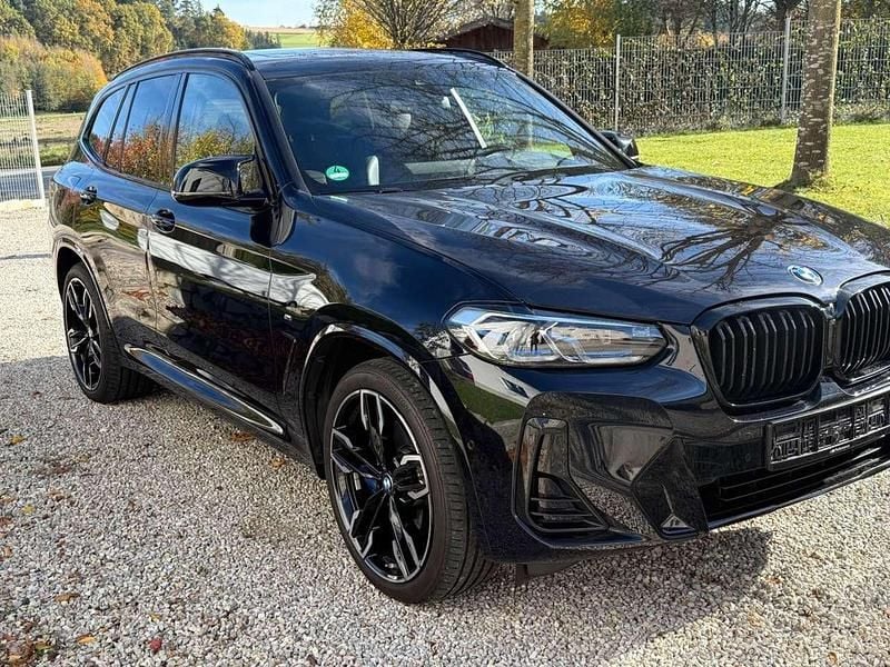Carbonschwarz Gebraucht 2023 BMW X3 M SUV | 54.300 € (Guter Preis) - Bild 1/4