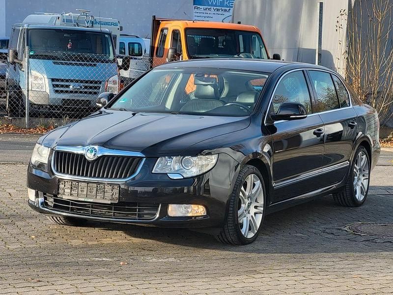 Gebraucht Skoda Superb Elegance 170 PS (125 kW) 2010 Schwarz Limousine