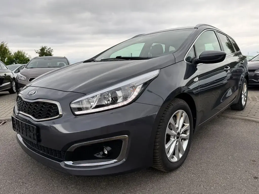 Gebraucht Kia Ceed 136 PS (100 kW) 2015 Grau Kleinwagen