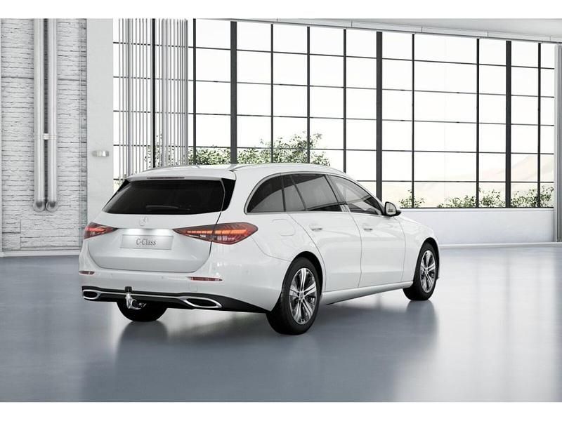 Gebraucht Mercedes C180 Avantgarde 170 PS (125 kW) 2022 Weiß Kombi