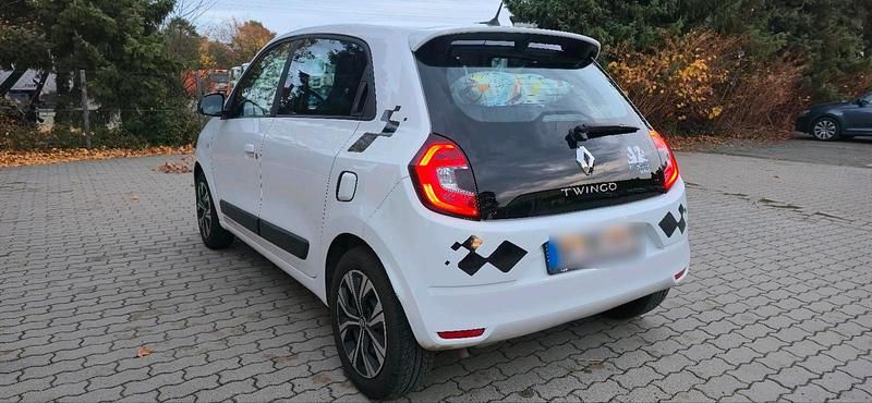 Gebraucht Renault Twingo 93 PS (68 kW) 2022 Weiß Kleinwagen