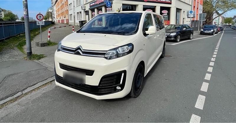 Beige Gebraucht 2018 Citroën Jumpy Van / Kleinbus | 11.900 € (Guter Preis) - Bild 1/4