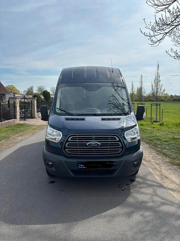 Second-hand Ford Transit Basis 125 CP (91 kW) 2015 Albastru Monovolum