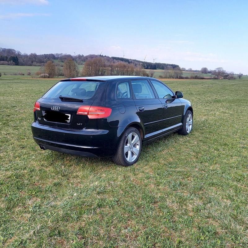 Second-hand Audi A3 Ambiente 125 CP (91 kW) 2009 Hatchback