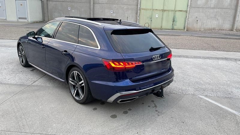 Gebraucht Audi A4 S-Line 204 PS (150 kW) 2021 Blau Kombi