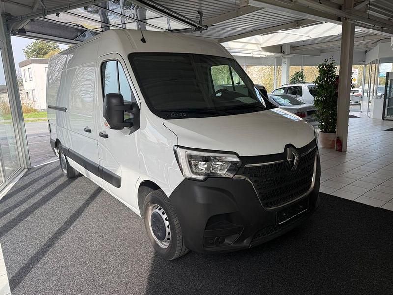 Second-hand Renault Master 150 CP (110 kW) 2021 Alb Monovolum