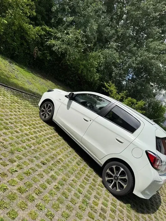 Gebraucht Mitsubishi Space Star Select+ 71 PS (52 kW) 2023 Schwarz Kleinwagen