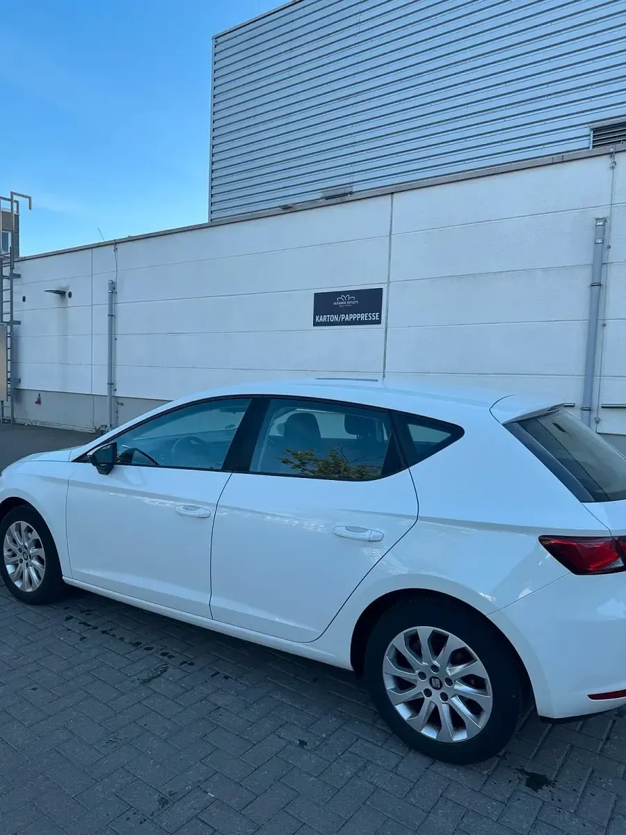Usado Seat Leon 105 HP (77 kW) 2014 Branco Citadino
