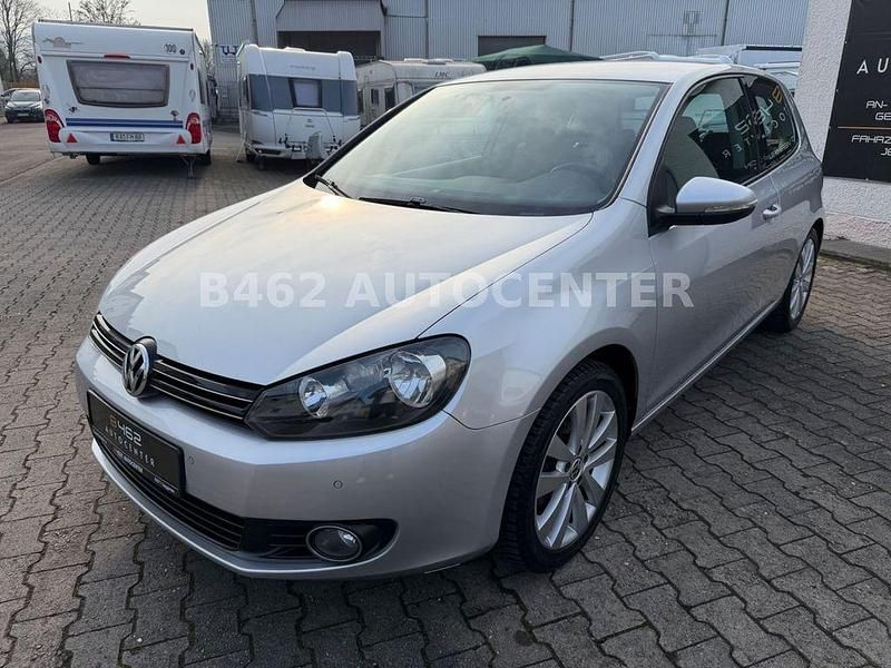 Silber Gebraucht 2009 VW Golf VI Comfortline Kleinwagen | 5.980 € (Fairer Preis) - Bild 1/4
