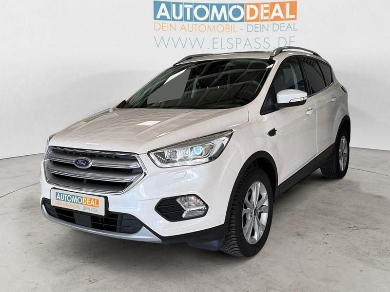 Gebraucht Ford Kuga Titanium 150 PS (110 kW) 2019 Metallic) (weiss SUV