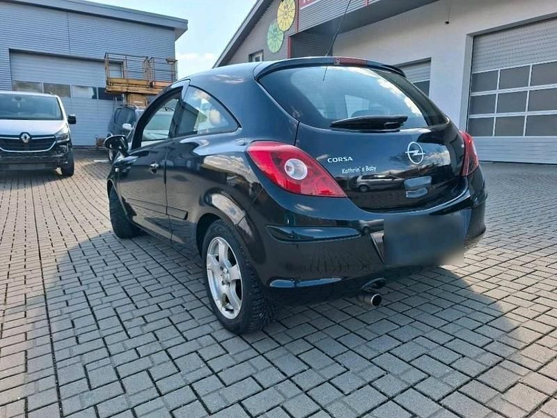 Second-hand Opel Corsa 90 CP (66 kW) 2007 Negru Hatchback