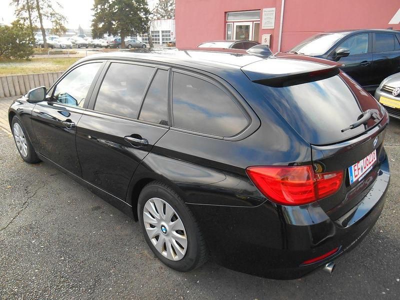 Usata BMW 318 Efficient Dynamics 143 CV (105 kW) 2015 Nero Station wagon