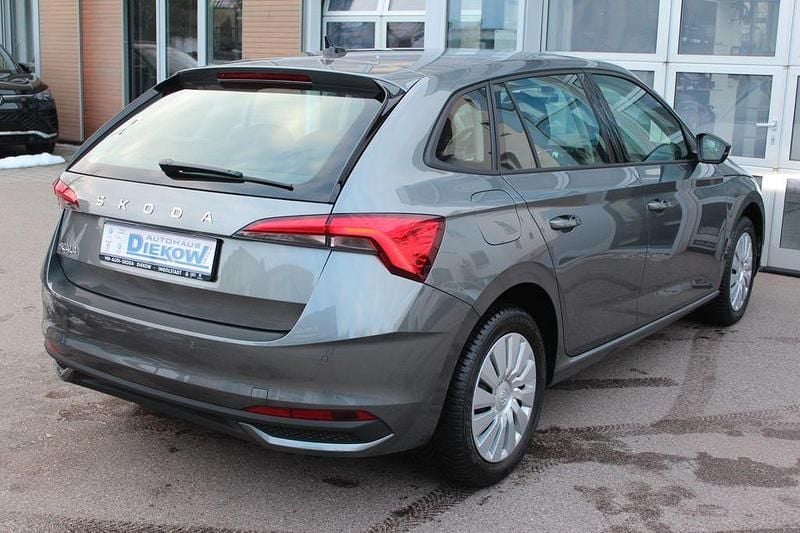 Gebraucht Skoda Scala Essence 116 PS (85 kW) 2025 Grau Kleinwagen