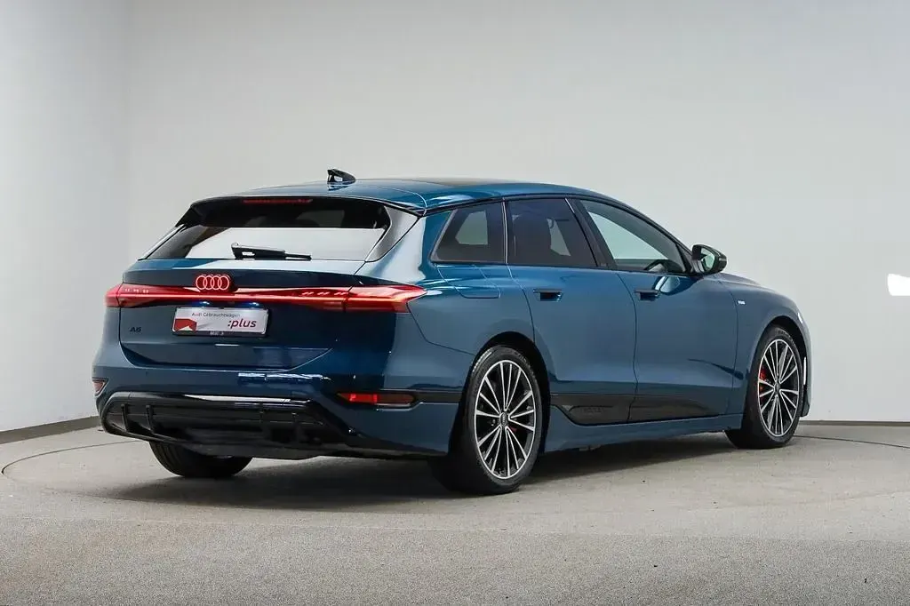 Gebraucht Audi A6 e-tron S-Line 269 kW (367 PS) 2025 Malpeloblau metallic Kombi