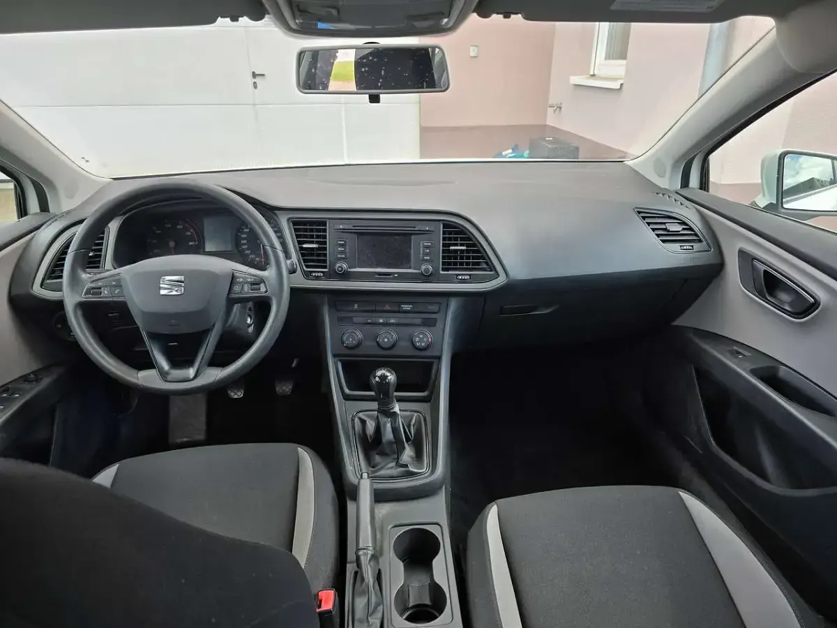 Gebraucht Seat Leon Reference 105 PS (77 kW) 2013 "candy" weiss Kleinwagen