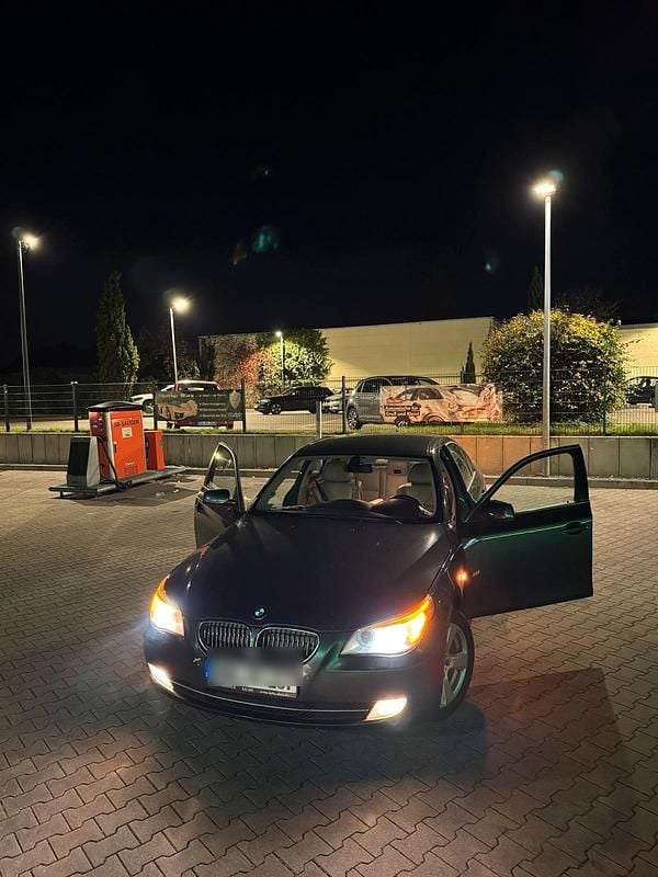 Grau Gebraucht 2008 BMW 530 Limousine | 3.000 € (Superpreis) - Bild 1/4