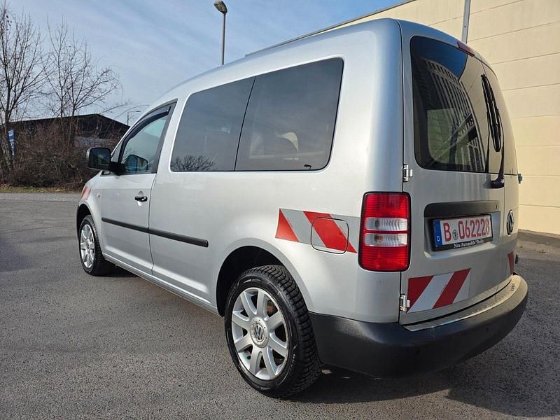 Gebraucht VW Caddy 102 PS (75 kW) 2014 Silber Van / Kleinbus