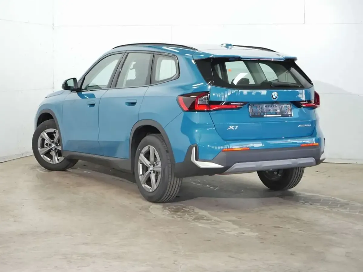 Gebraucht BMW X1 163 PS (119 kW) 2025 Blue bay lagoon metallic SUV