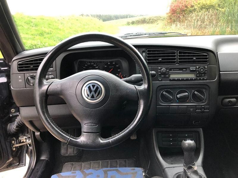 Gebraucht VW Golf Cabriolet Highline 101 PS (74 kW) 1998 Blau Cabrio