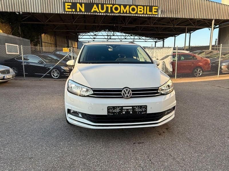 Gebraucht VW Touran Highline 150 PS (110 kW) 2016 Weiß Van / Kleinbus