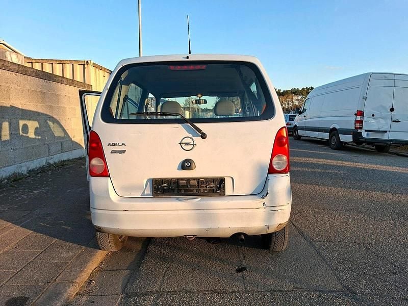 Gebraucht Opel Agila 58 PS (42 kW) 2002 Weiß Van / Kleinbus