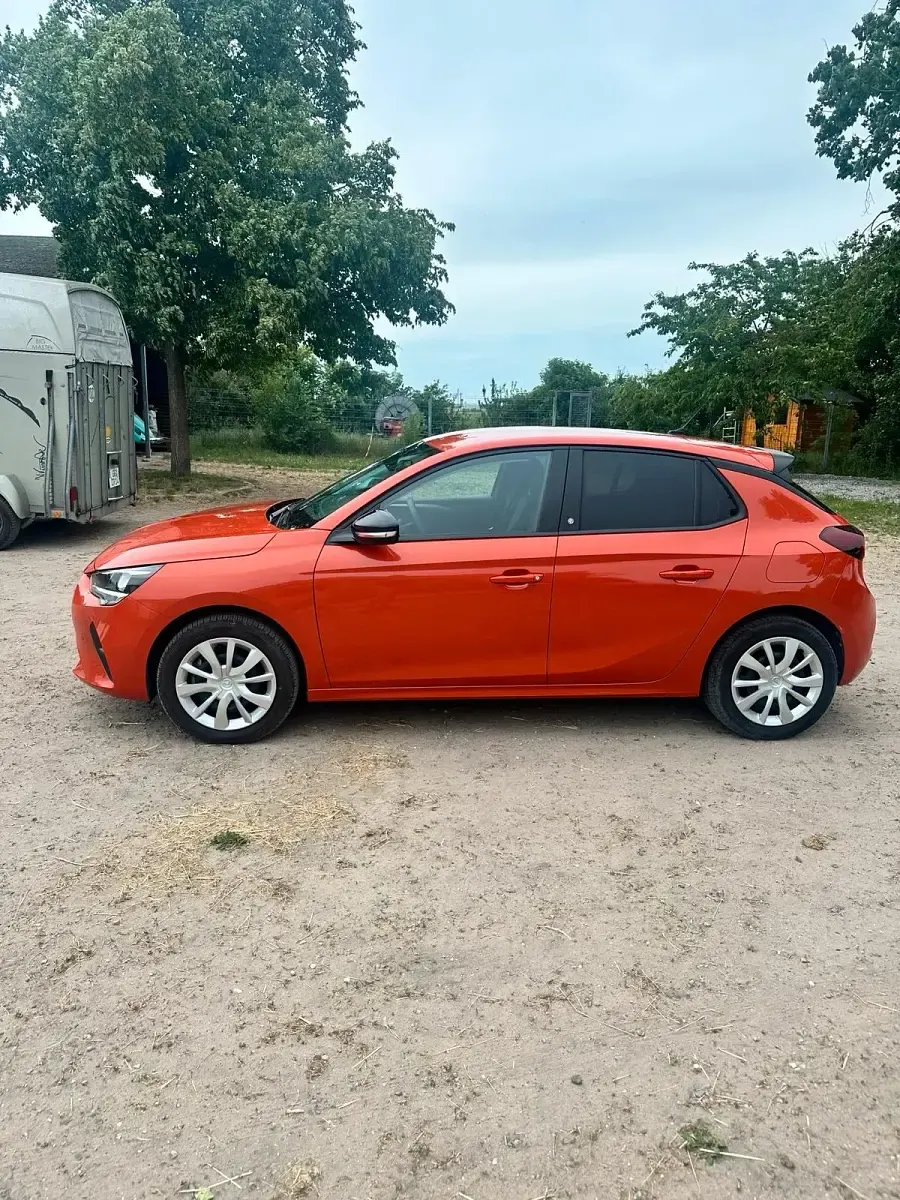 Usata Opel Corsa-e 100 kW (136 CV) 2022 Arancione Utilitaria