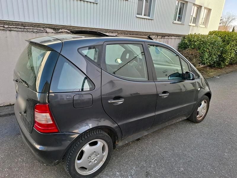 Gebraucht Mercedes A160 102 PS (75 kW) 2000 Andere farben Kleinwagen