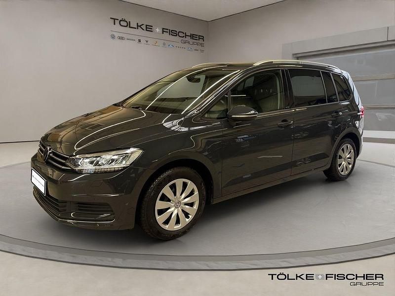 Gebraucht VW Touran Active 150 PS (110 kW) 2022 Grau Van / Kleinbus