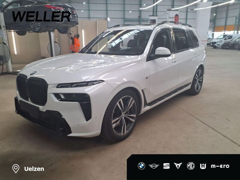 Mineralweiß (weiß) Gebraucht 2024 BMW X7 Comfort Edition SUV | 88.450 € - Bild 1/4