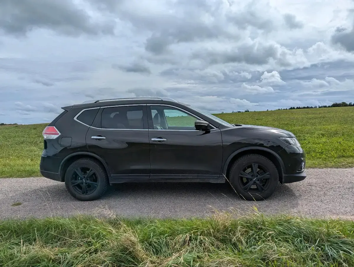 Gebraucht Nissan X-Trail 177 PS (130 kW) 2017 Schwarz SUV