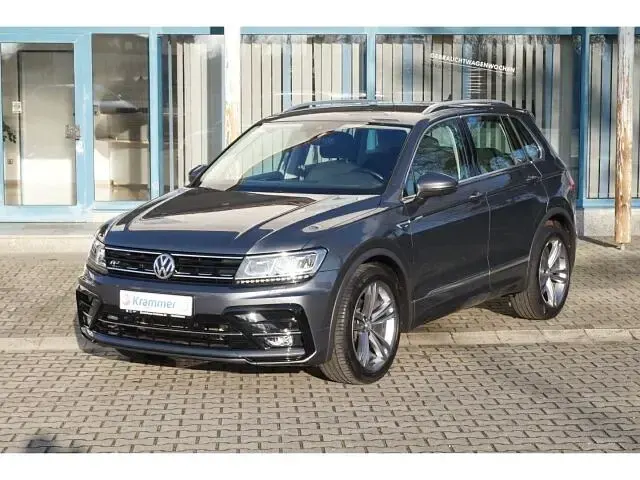 Gebraucht VW Tiguan Highline 150 PS (110 kW) 2020 Grau SUV