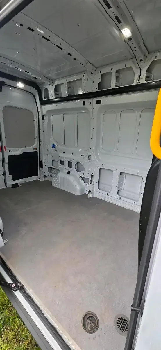 Gebraucht Ford Transit 131 PS (96 kW) 2020 Weiß Limousine