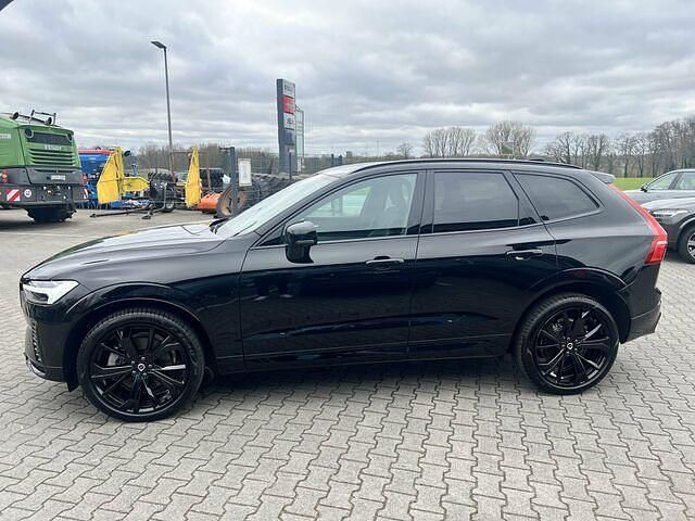 Gebraucht Volvo XC60 Plus 250 PS (183 kW) 2024 Onyx black / SUV