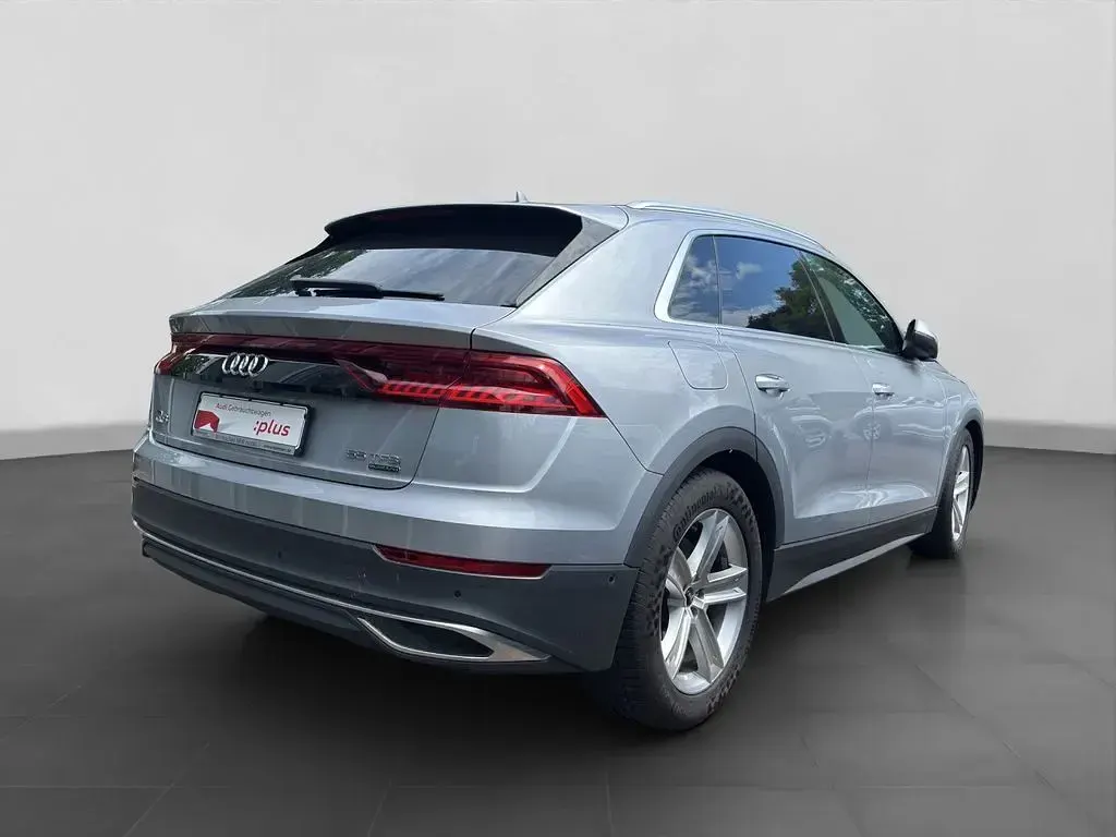 Gebraucht Audi Q8 340 PS (250 kW) 2022 Silber SUV