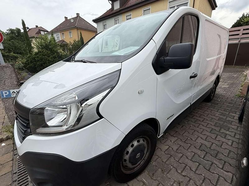 Gebraucht Renault Trafic Komfort 120 PS (88 kW) 2016 Gletscherweiss Van / Kleinbus