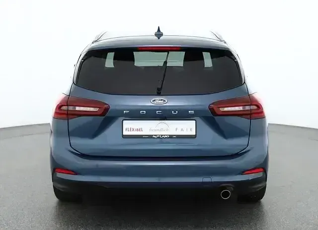 Gebraucht Ford Focus Titanium X 125 PS (91 kW) 2025 Blau Limousine