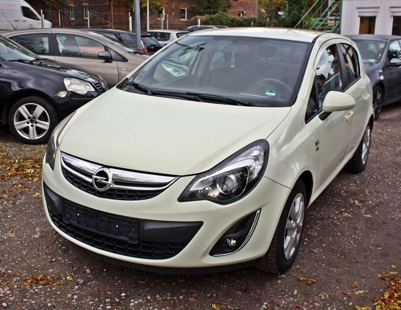 Gebraucht Opel Corsa 69 PS (50 kW) 2012 Grün Kleinwagen