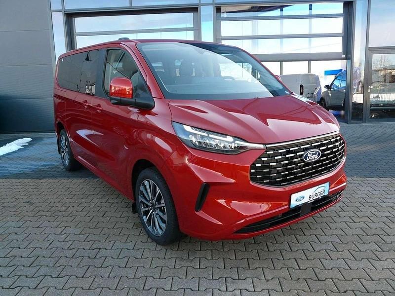 Neu Ford Tourneo Titanium X 170 PS (125 kW) 2026 Artisan red Van / Kleinbus