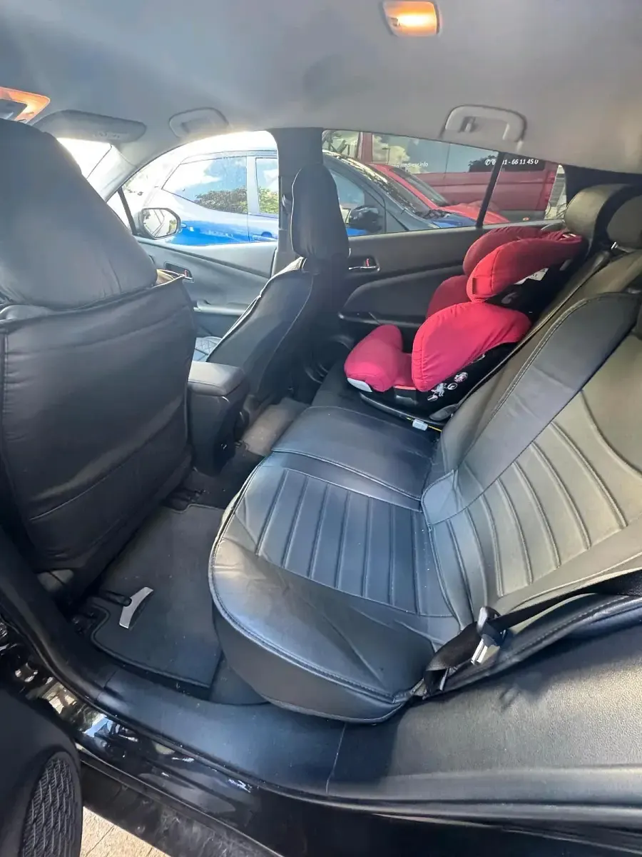 Gebraucht Toyota Prius 122 PS (89 kW) 2016 Schwarz Limousine