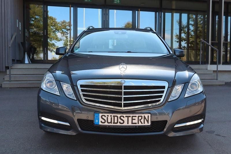 Usata Mercedes E200 184 CV (135 kW) 2011 Grigio Station wagon