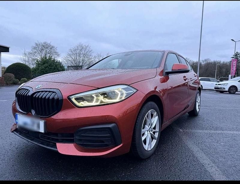 Gebraucht BMW 118 Sport Line 150 PS (110 kW) 2022 Orange Kleinwagen
