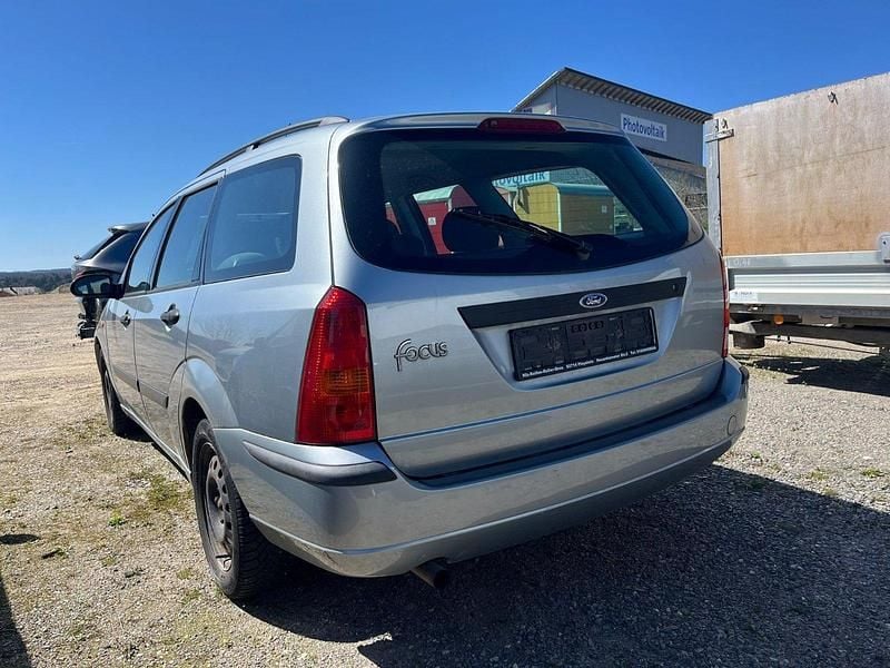 Gebraucht Ford Focus Viva 100 PS (73 kW) 2004 Silber Kombi