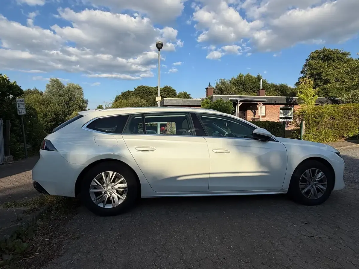 Gebraucht Peugeot 508 SW 131 PS (96 kW) 2021 Andere farben Kombi